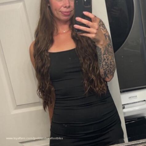Goddess Bliss FINDOM FEMDOM FEETWORSHIP avatar