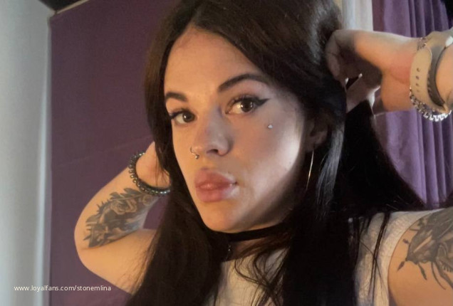 The goddess's mouth may not only open to command you. - StonemLina