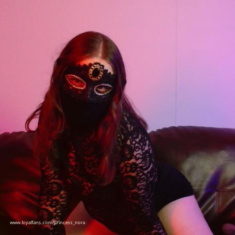 Princess Nora Femdom Findom avatar