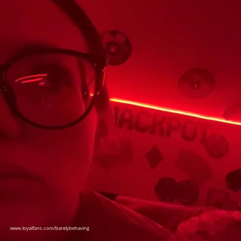 Barelybehaving avatar