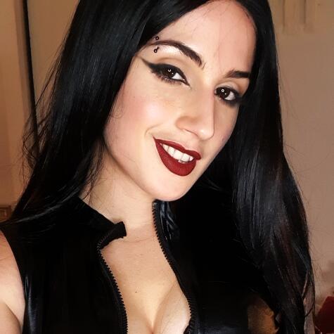 Mistress Veronica Dean avatar