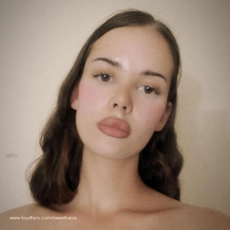 sweethania avatar