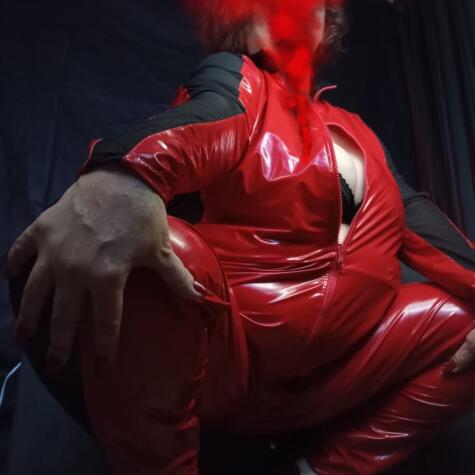 Valeria velvet avatar