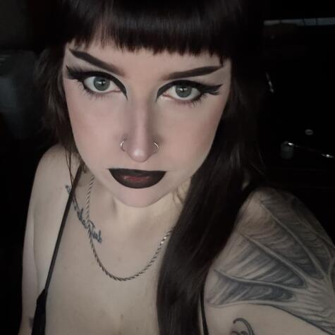 Vampiress Alex avatar