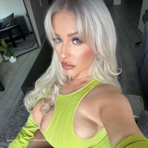 Blond3BRAT avatar
