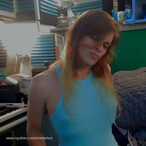 RoeTheHoe aka XoXoRoe avatar