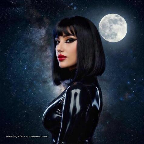 Eve Schwarz avatar
