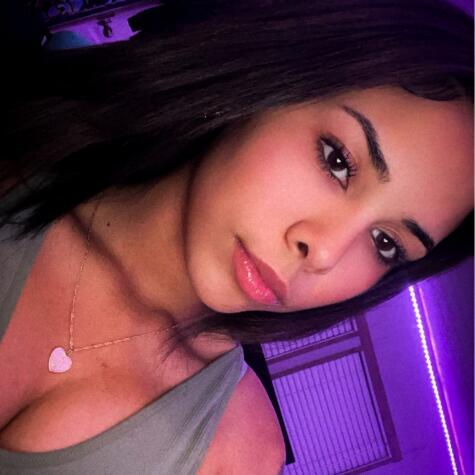 Queenluna420 avatar