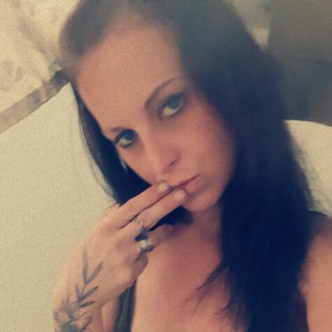 Verahotmom87 avatar