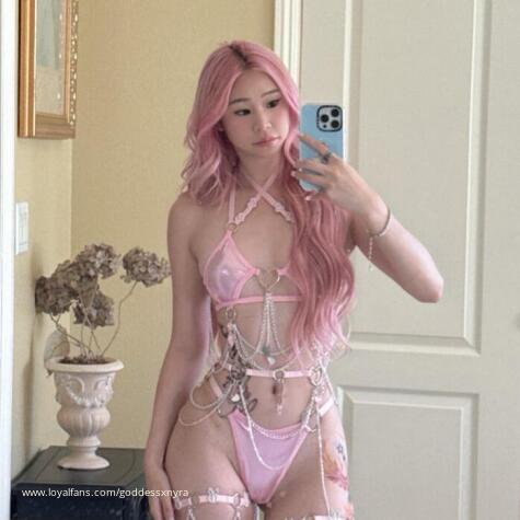 findom goddess nyra avatar