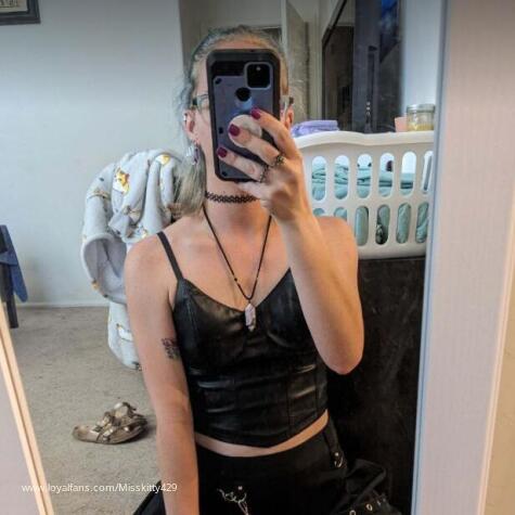 Missskittyrose avatar