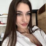 Bella Roys avatar