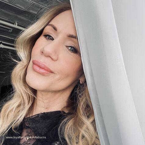 Ulla Burns  NYC Findom Femdom Mature  avatar