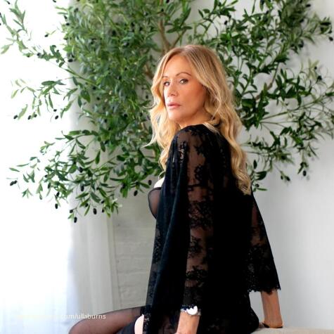 Ulla Burns NYC Elegant Findom Goddess avatar