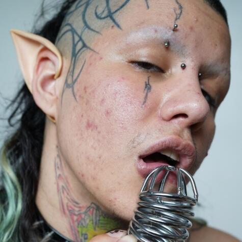 Colmillo Roto HAIRY FTM FETISHIST DOM avatar