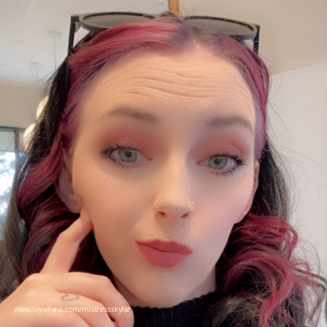 MistressSkylar avatar