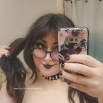 Goth Mommy Noctella avatar