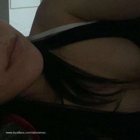 adoremxx avatar