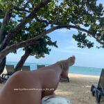 Feet_out_in_the_wild avatar