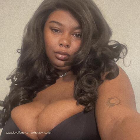 ItsGoddessSyn avatar