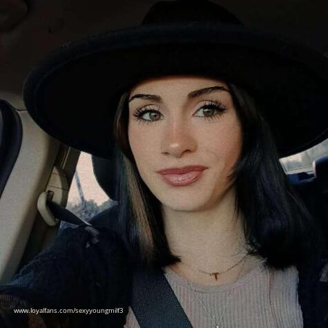 sexyyoungMilf3 avatar