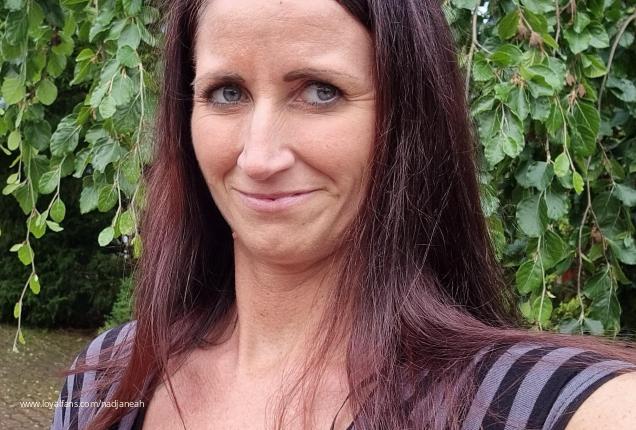 Dildo Reiten mit Heels & JOI - NadjaNeah Official Profile | LoyalFans