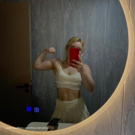 muscle mamiii avatar