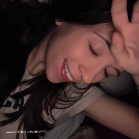 Soft Ivy avatar