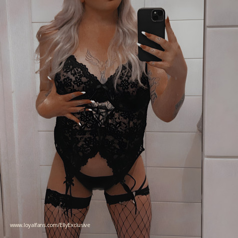 Elly Exclusive avatar