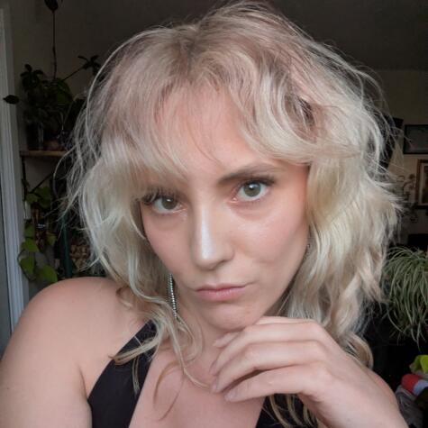 Queen_Chrys avatar