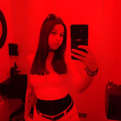 feineeeesss avatar