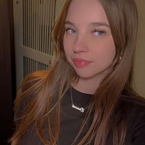 Alexagoddess2112 avatar