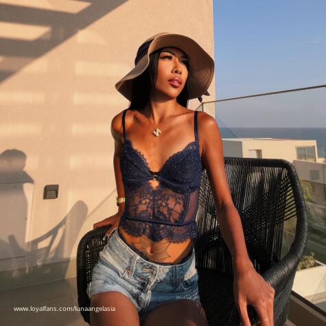 Lunaangelasia avatar