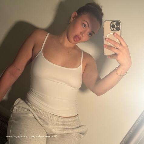 GoddessSelene00 avatar