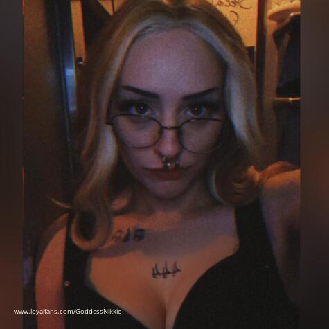 Bitchy Nikkie avatar
