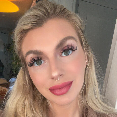 Chelsea Layne avatar