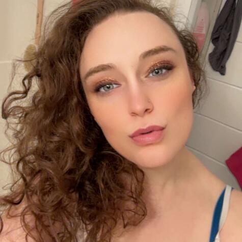 Miss Anna Ballbuster avatar