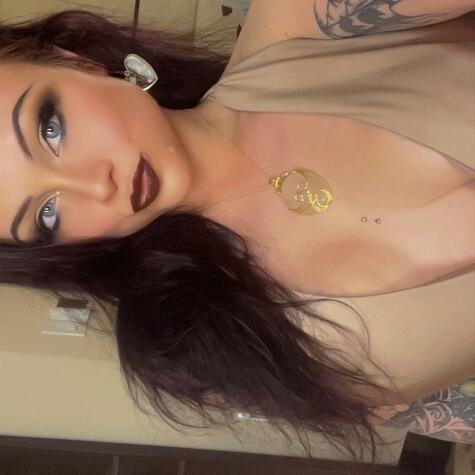 Daryahhh avatar