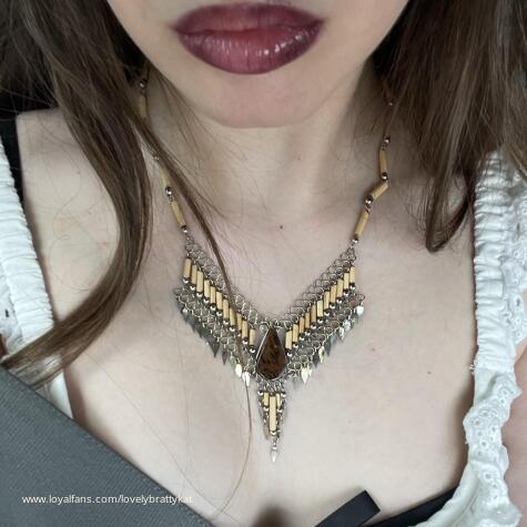 Lovely Brat Goddess Kat avatar