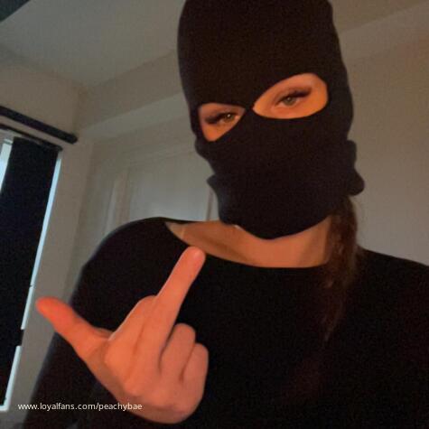 Peachybae avatar