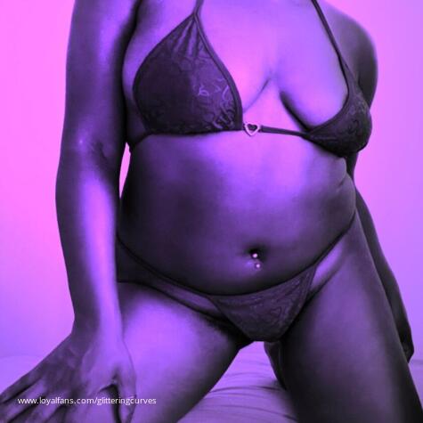 glitteringcurves avatar