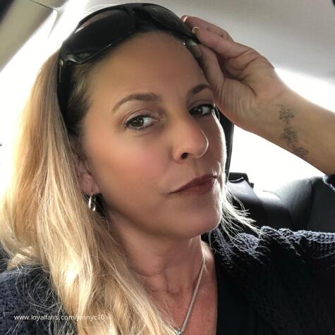 JennyC10 avatar