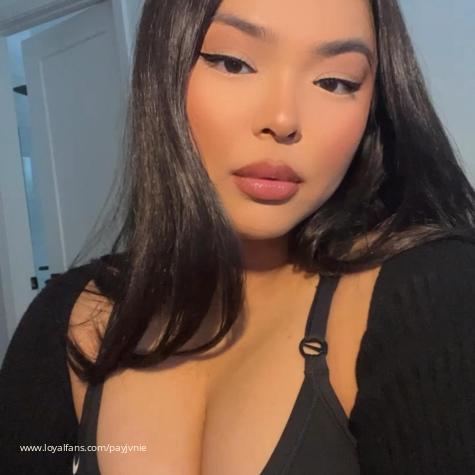 Findom Goddess Jvnie avatar