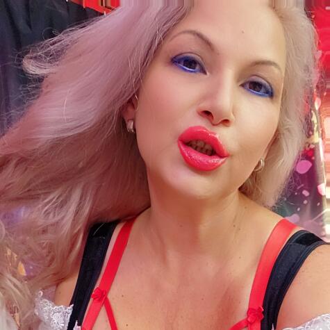 YOUR_MATURE_FANTASY avatar