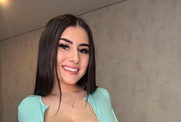 Deep enough for you ? - rozzzywow Official Photos | LoyalFans