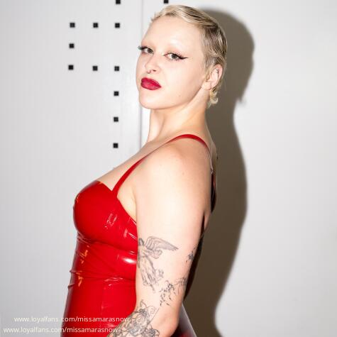 Mistress Amara Snow avatar