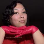 GlovedGoddess7 avatar