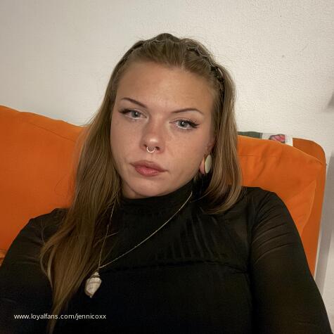 Jenni Coxx avatar