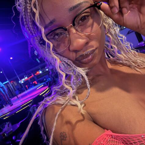 Pinkpurr96 avatar
