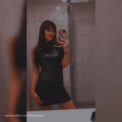 nlfeetgoddess avatar
